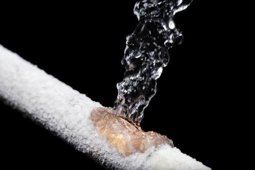 plumbing service-repair-frozen pipes